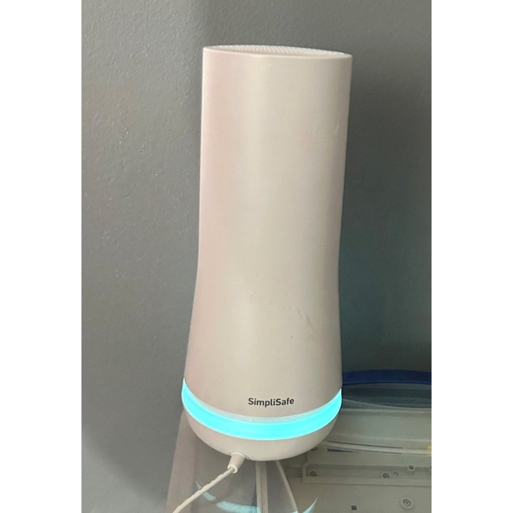 Simplisafe Smart Home Security Base Station Only with Power Cord SSB33 - Powers